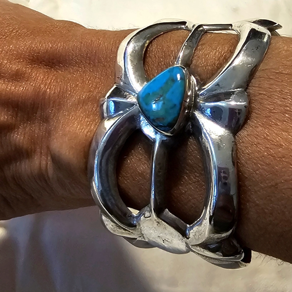 Navajo Sterling Silver Turquoise Cuff